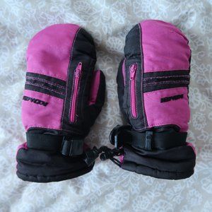 Pink kids mittens
